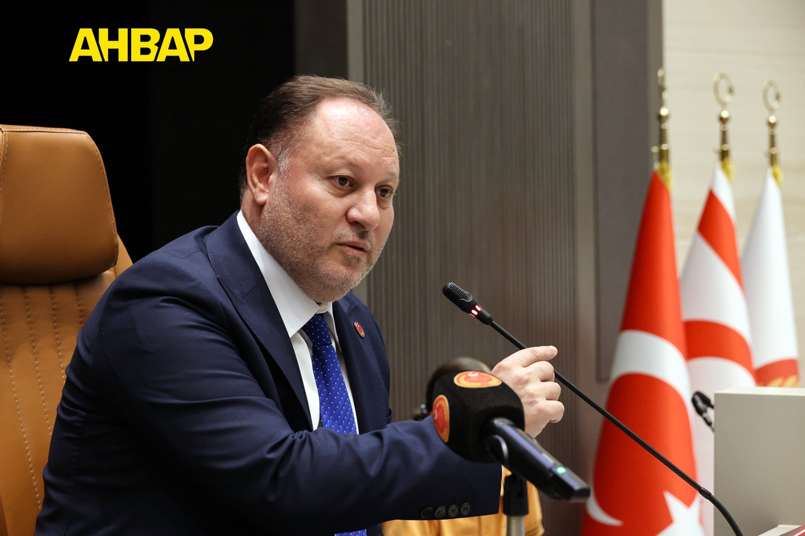 Öztürkler Hristodulidis'i eleştirdi... - Ahbap Gazetesi